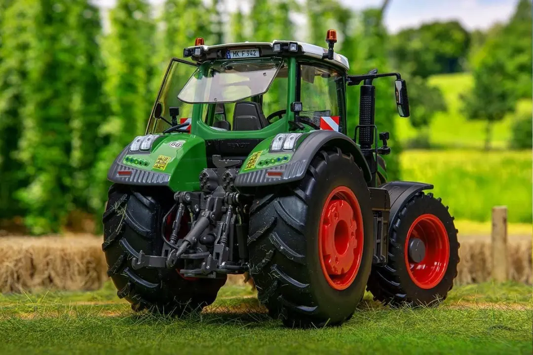 Wiking Fendt 942 Vario Modeltractor - 1:32 - Groen - afbeelding 4 van 6