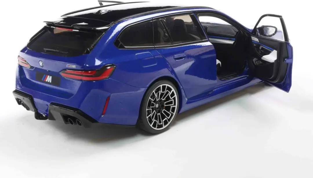 Solido BMW M5 Touring (G99) '24 - 1:18 - Blauw Metallic - afbeelding 3 van 6