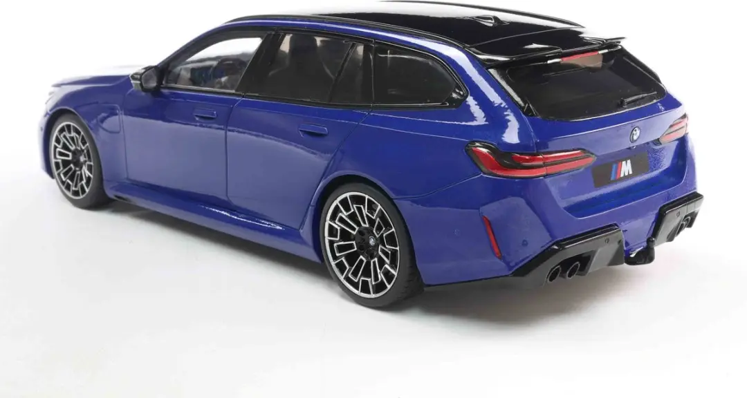 Solido BMW M5 Touring (G99) '24 - 1:18 - Blauw Metallic - afbeelding 6 van 6
