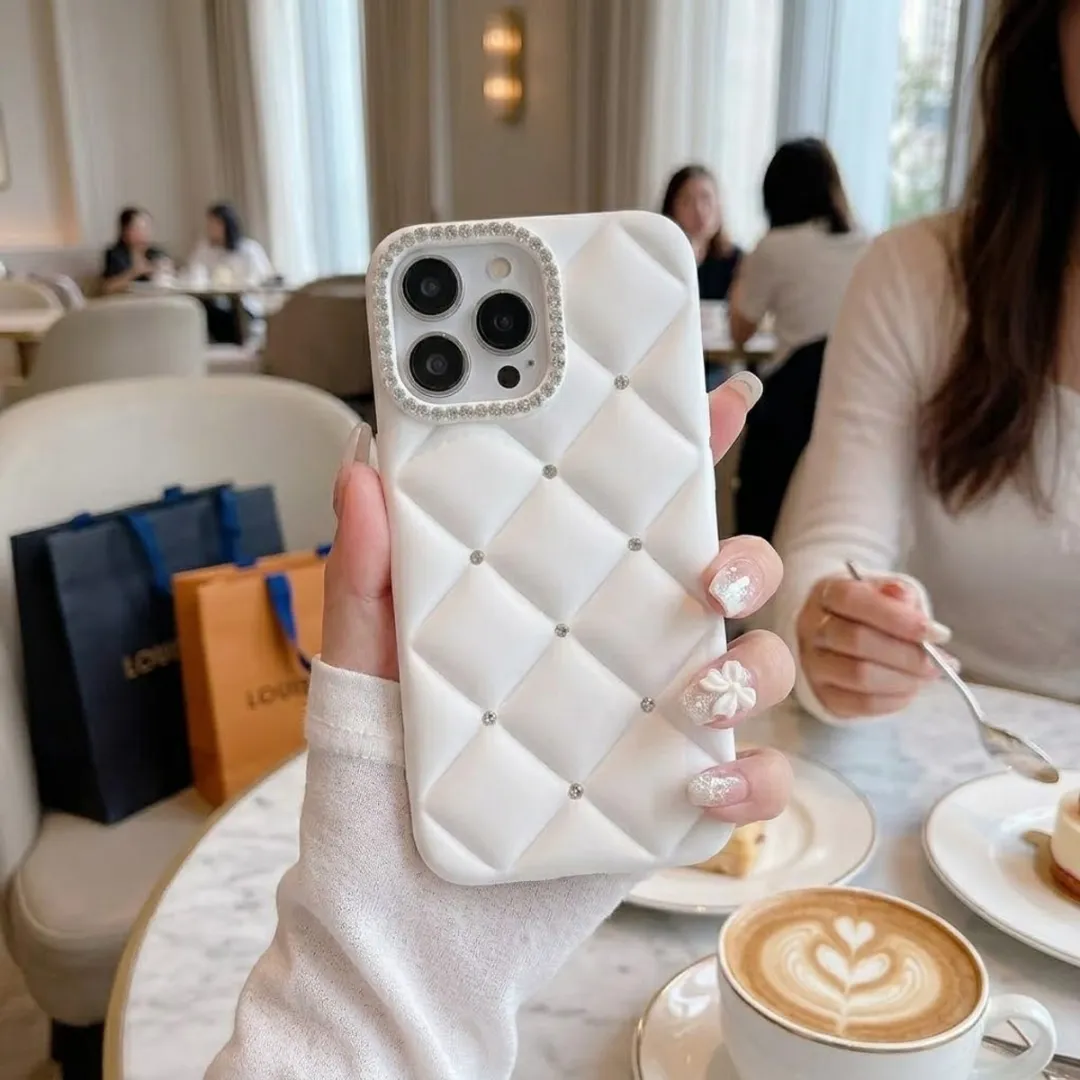 NUVEX Wit Telefoonhoesje iPhone 13 Pro - Strass Details