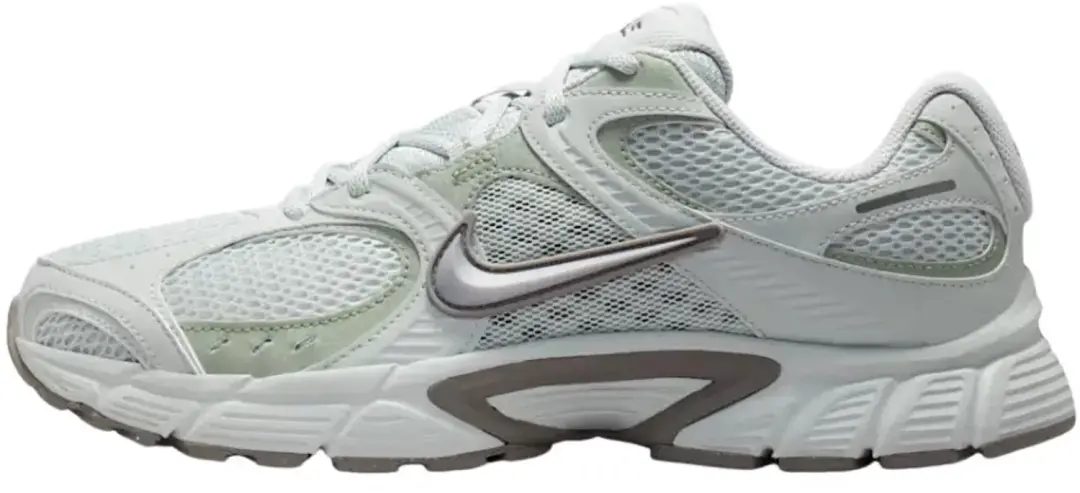 Nike V5 RNR Sneakers