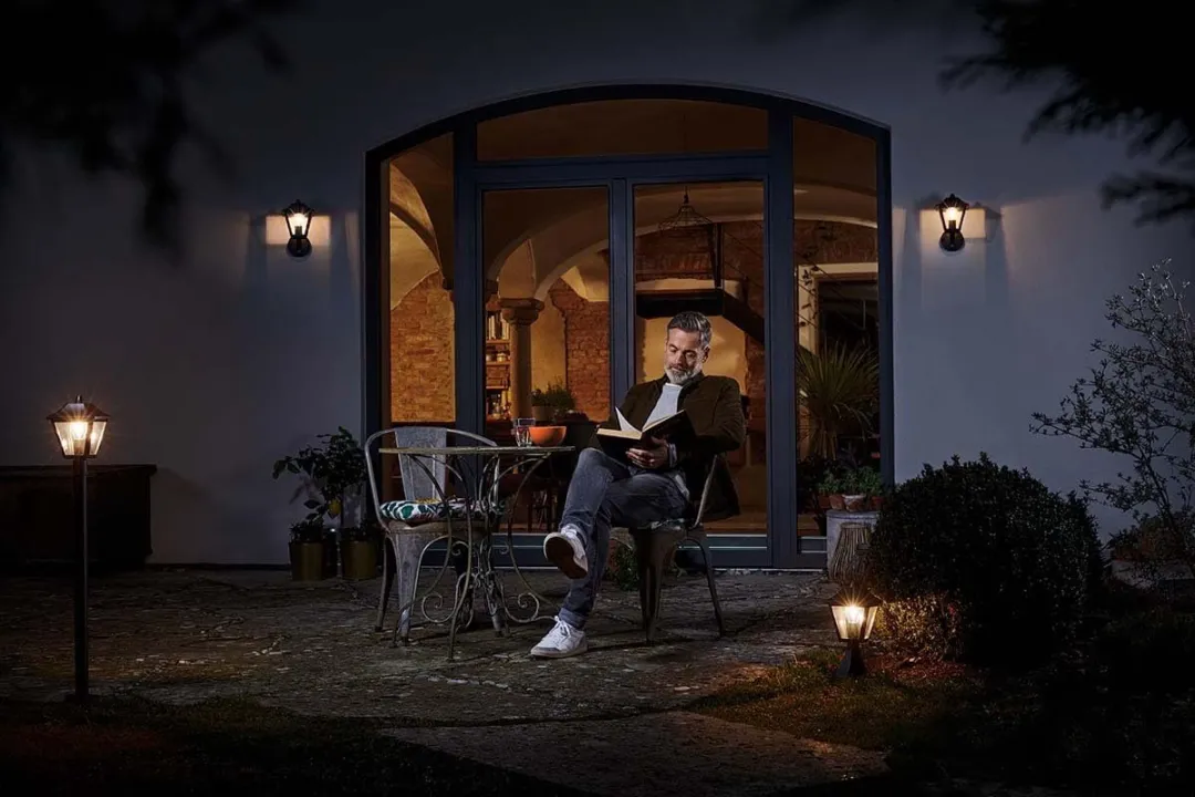 Osram Endura Classic Trad Up LED Wandlamp - E27 - Helder - afbeelding 6 van 6
