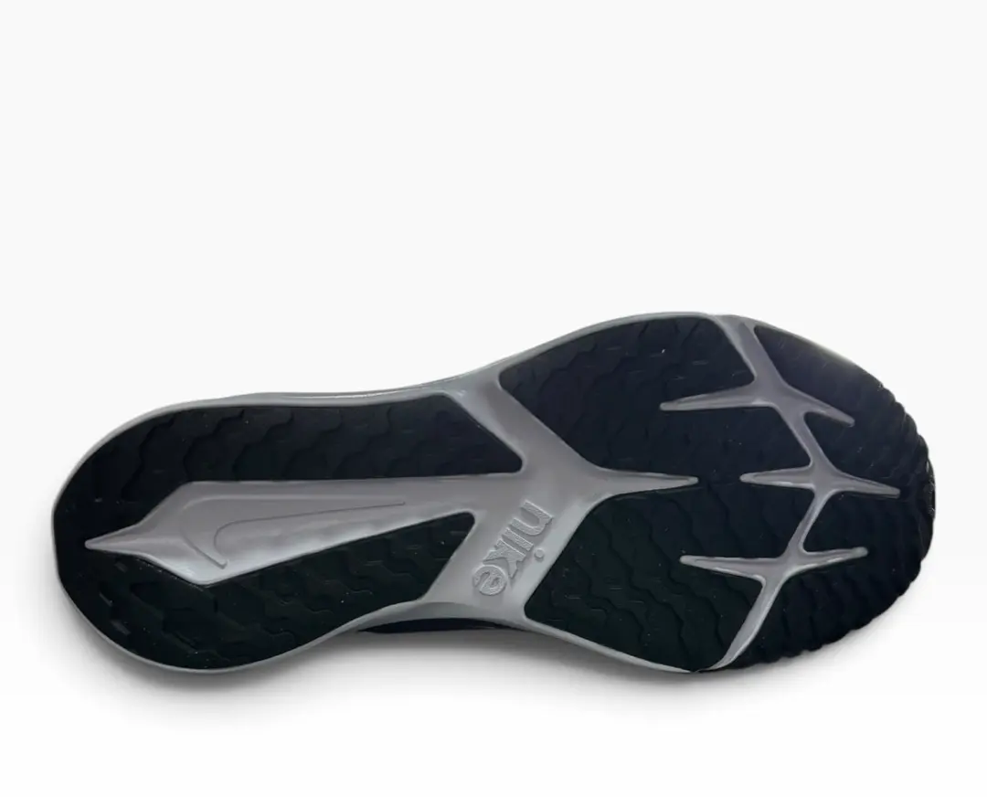 Nike Star Runner 4 NN (GS) Kindersneakers - Maat 38 - afbeelding 3 van 3