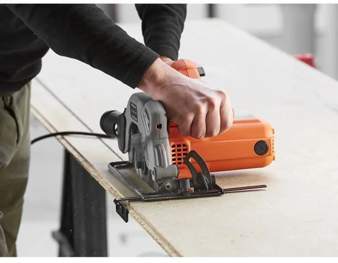BLACK+DECKER CS1250LK Cirkelzaag 1250W - 125mm met laser en draagtas - afbeelding 2 van 4