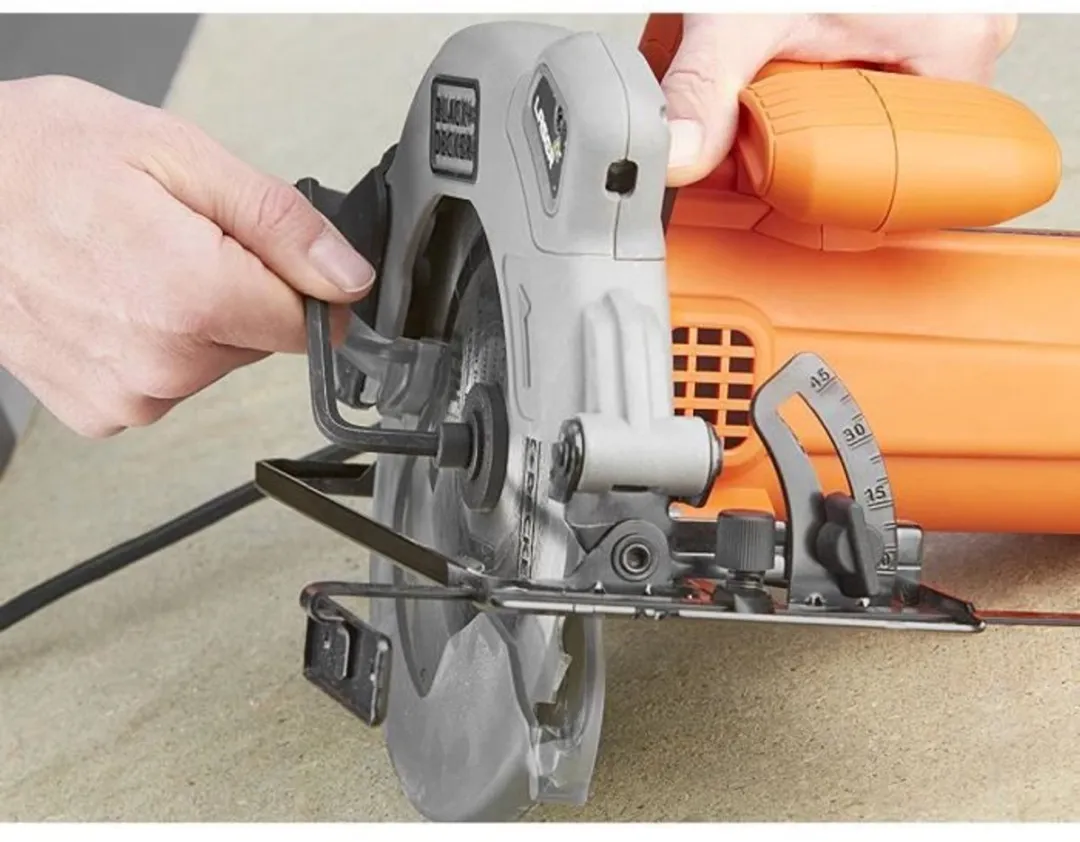 BLACK+DECKER CS1250LK Cirkelzaag 1250W - 125mm met laser en draagtas - afbeelding 3 van 4