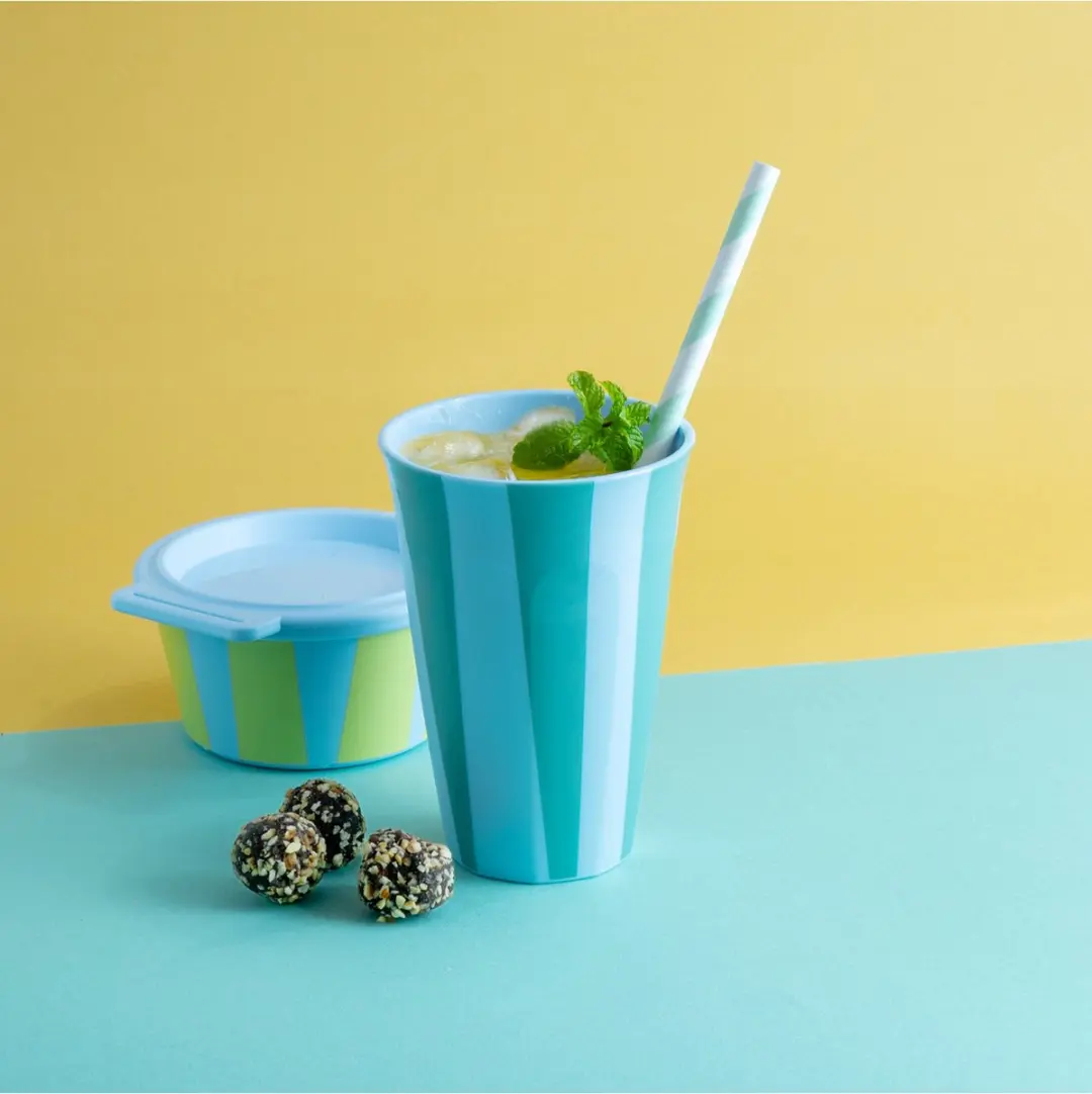 Koziol Nora L Stripes Drinkbeker 450ml - Blauw/Groen - afbeelding 3 van 3