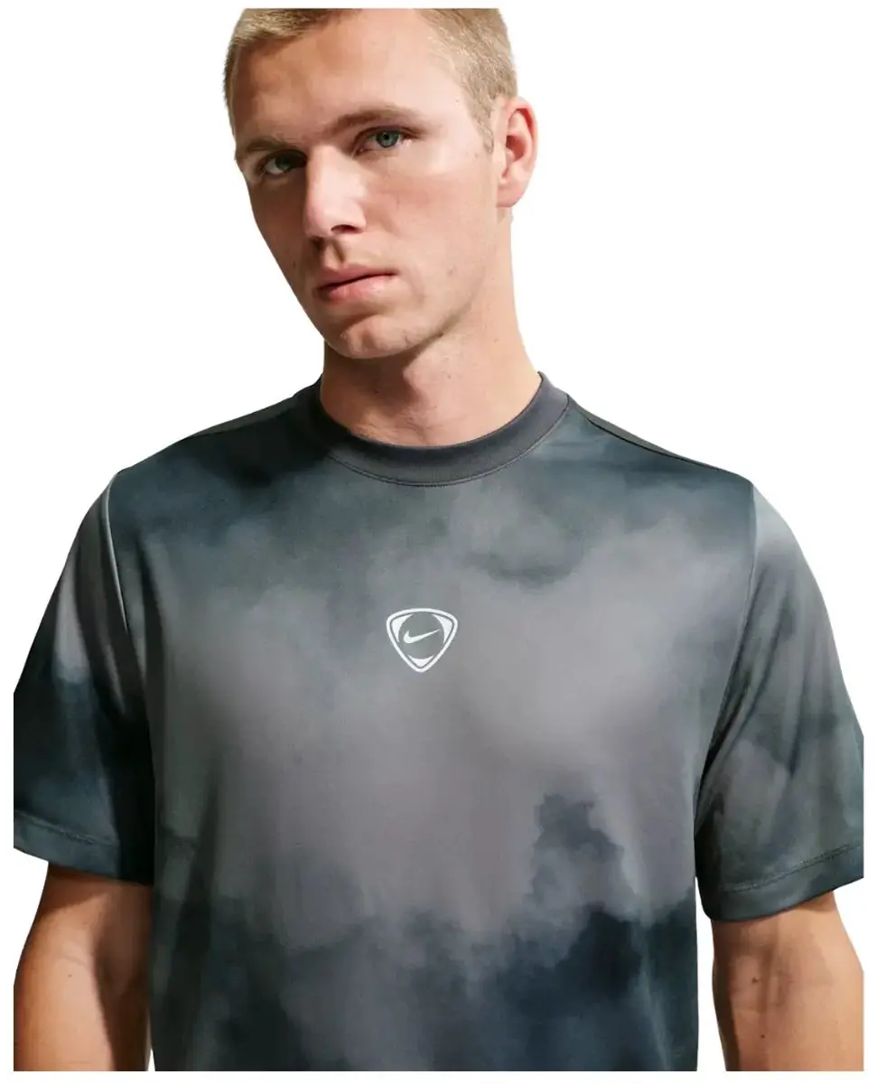 Nike dri-fit academy ss top gx aop voetbalshirt in de kleur zwart.