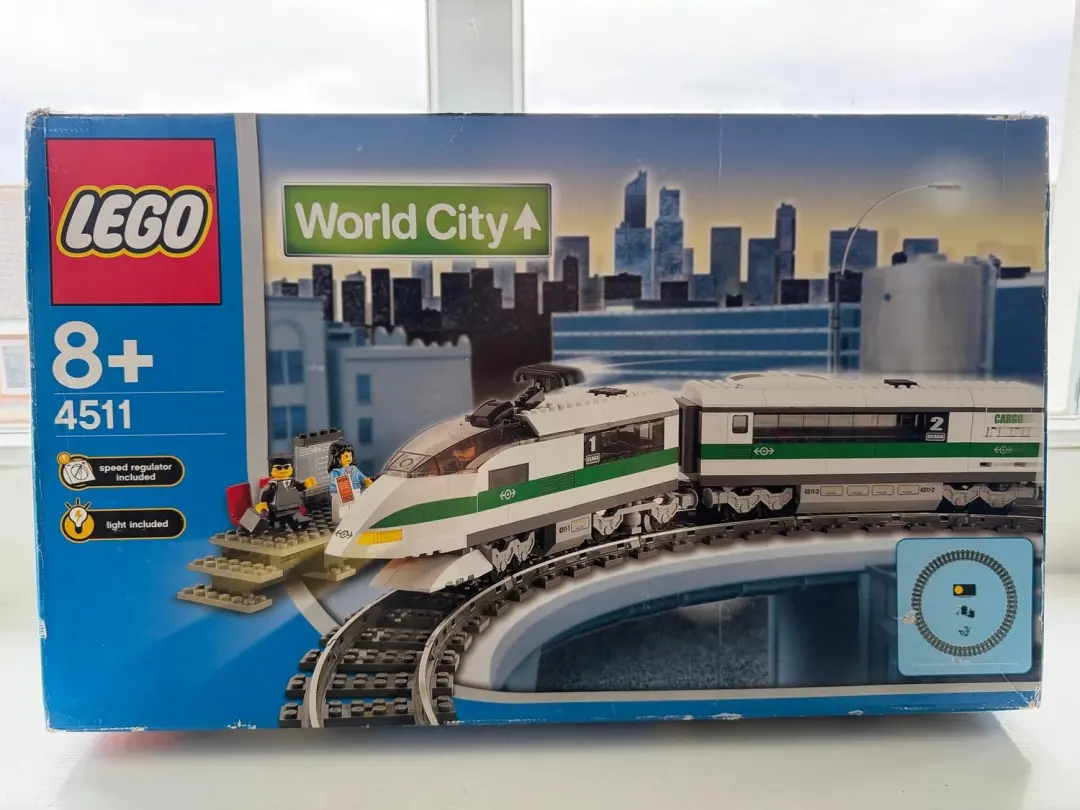 LEGO 4511 High Speed Train