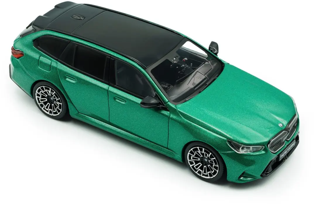 Solido BMW M5 Touring G99 Modelauto 1:43 Isle of Man Green - afbeelding 3 van 6