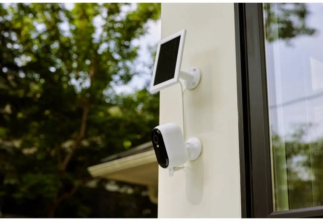 Arlo Essential 2 VMA6600-10000S Zonnepaneel - Wit - afbeelding 5 van 6