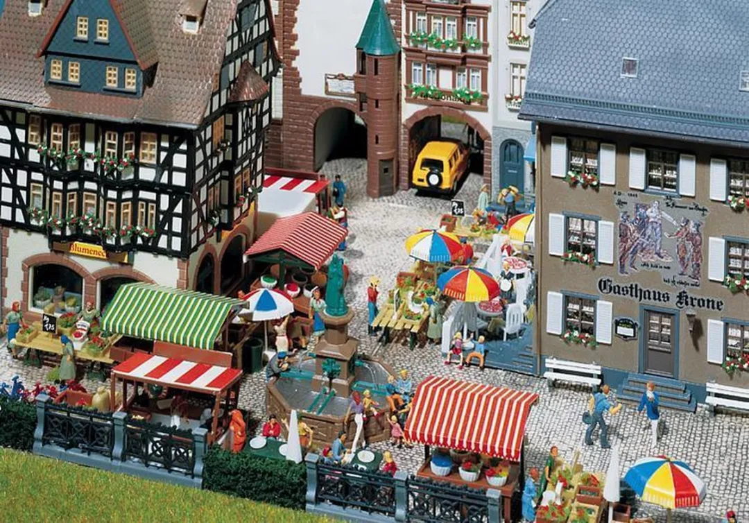 Faller Weekmarkt Schaal H0