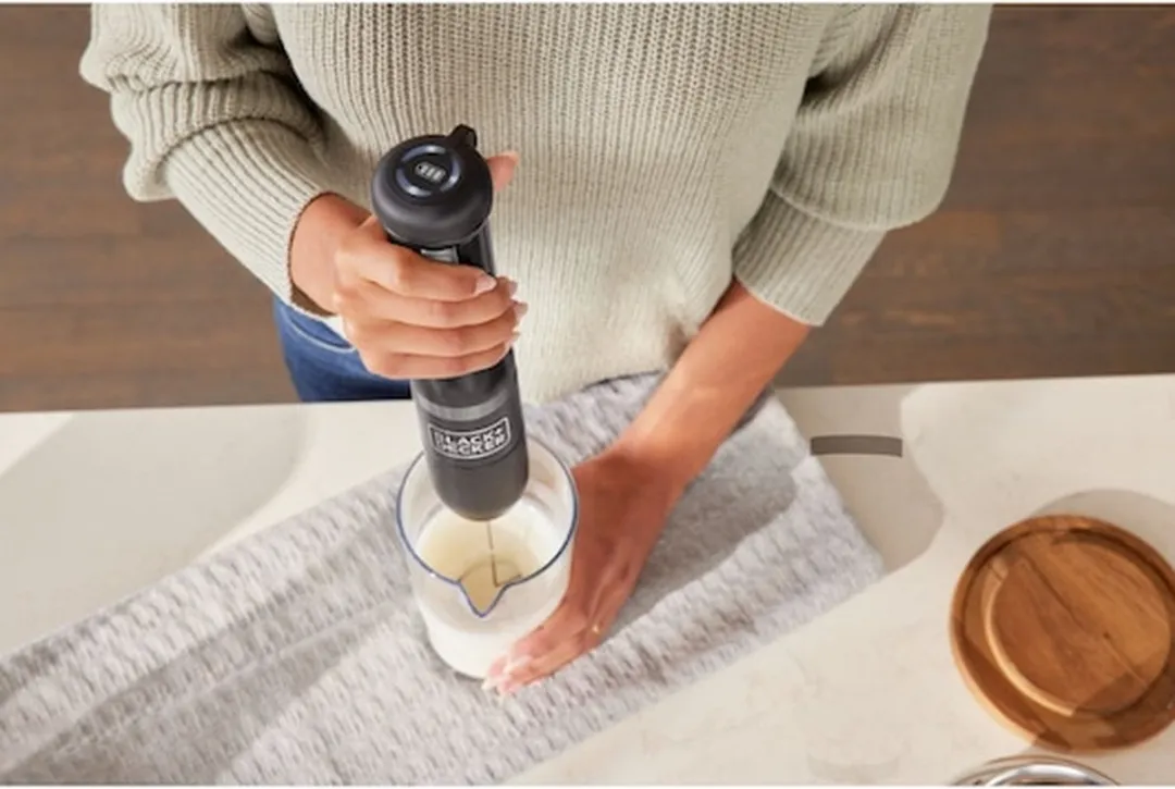 BLACK+DECKER BCKM101MFFF-XJ Melkopschuimer - Zwart/RVS