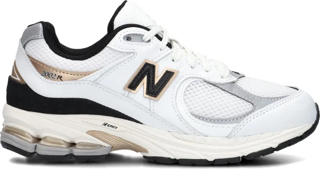New Balance M2002 D Sneakers