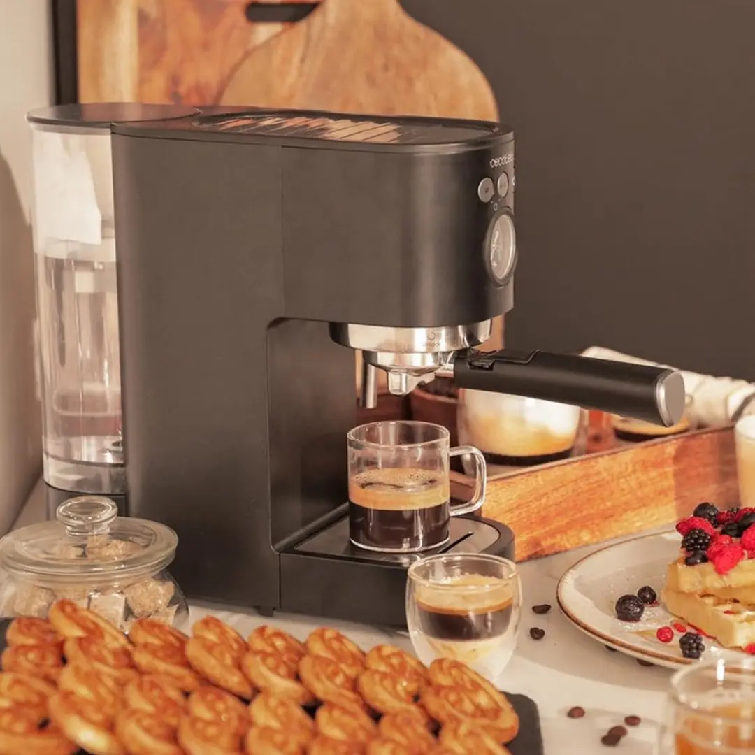Cecotec Cafelizzia Fast Pro Espressomachine - 1,2L - Zwart - afbeelding 3 van 6