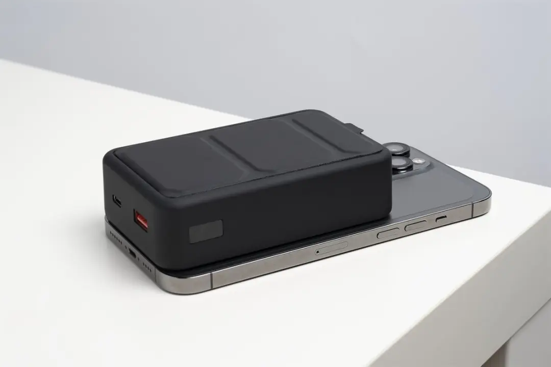 XtremeMac XWH-PMS3-13 Powerbank - Zwart - afbeelding 5 van 6