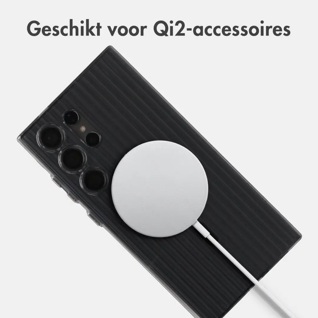 Accezz Lite Backcover Samsung Galaxy S24 Ultra - Fluted - Glossy Black - afbeelding 3 van 6