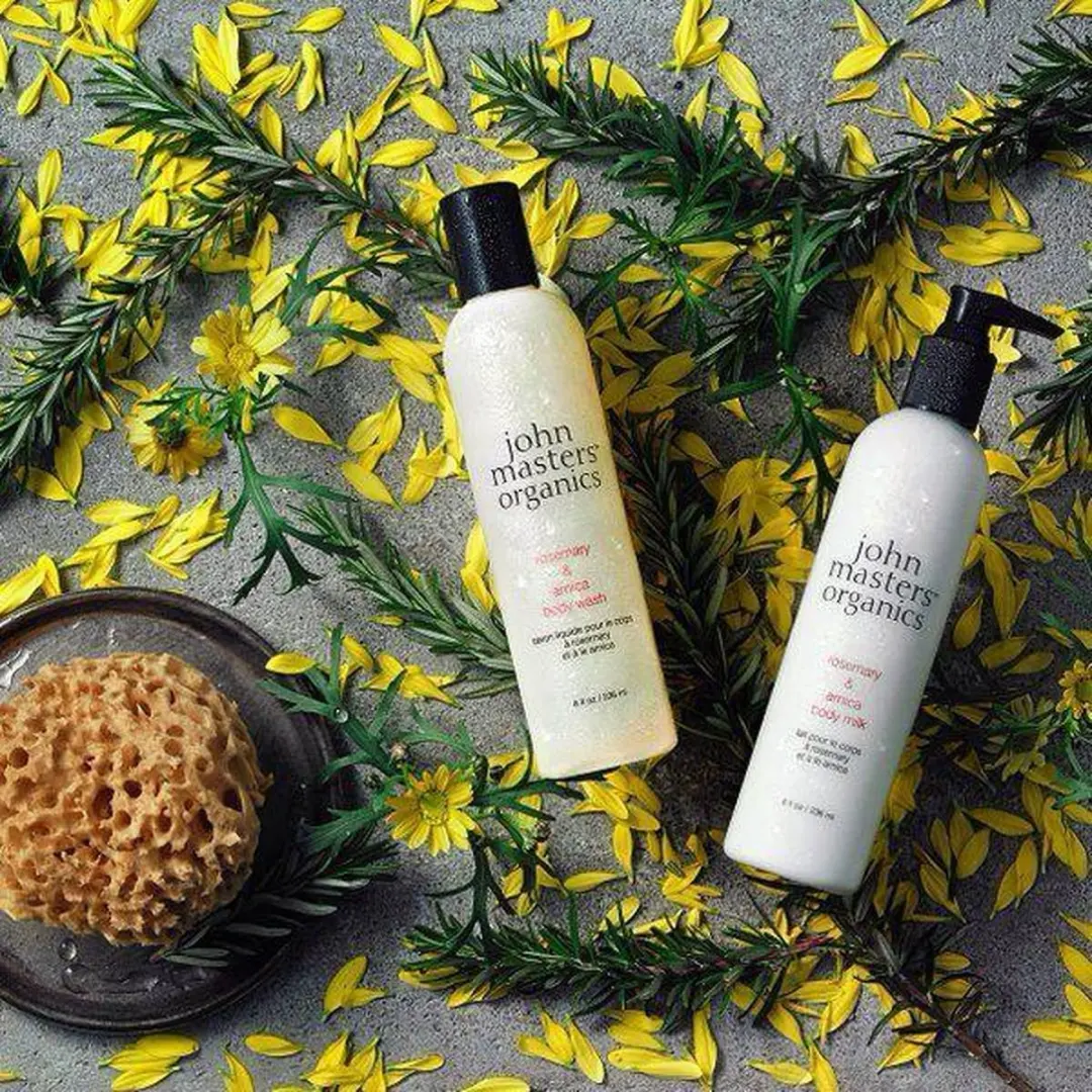 John Masters Organics Rosemary & Arnica Body Milk - 236ml - afbeelding 2 van 4