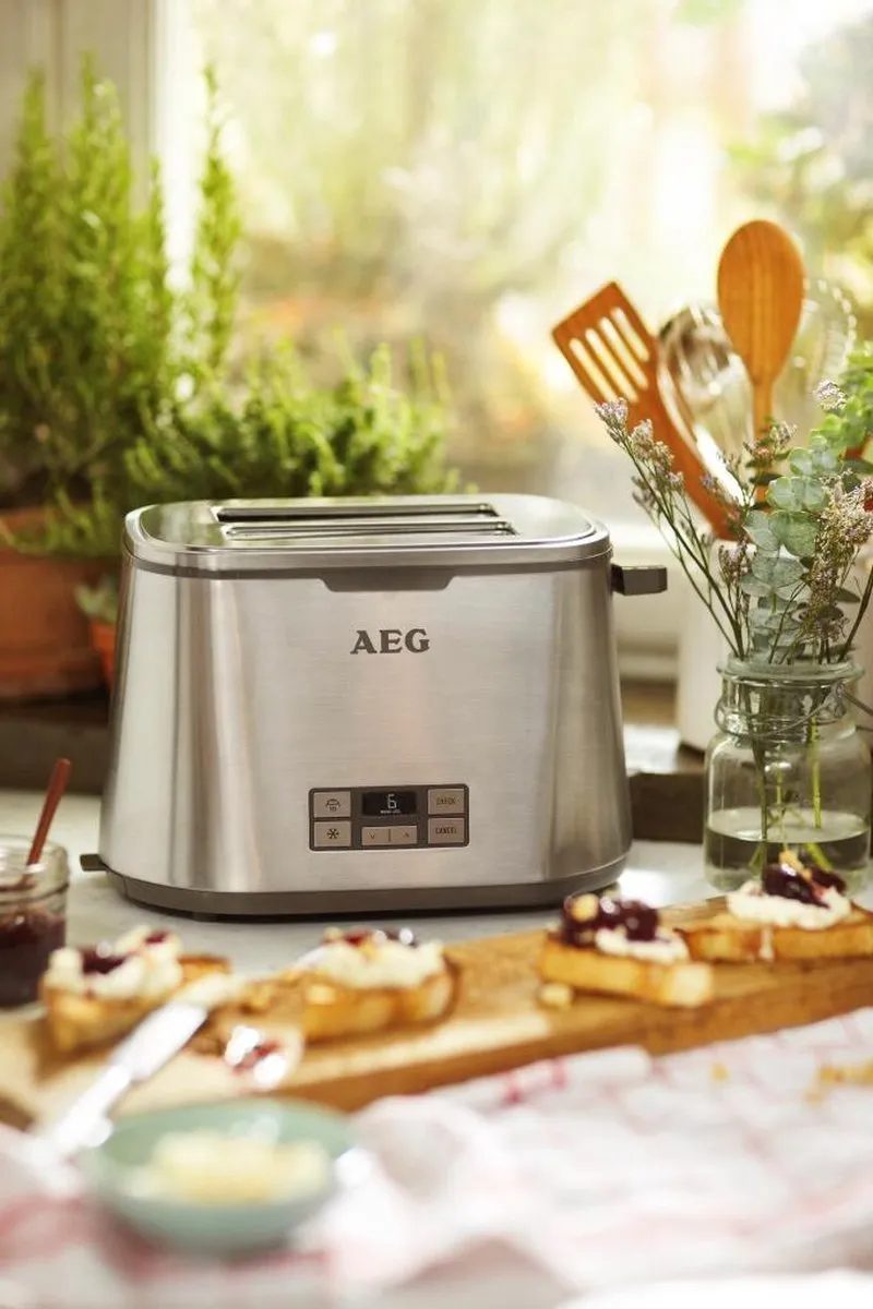 AEG PremiumLine AT7800 Broodrooster 2 Sandwiches - 980W - Rood