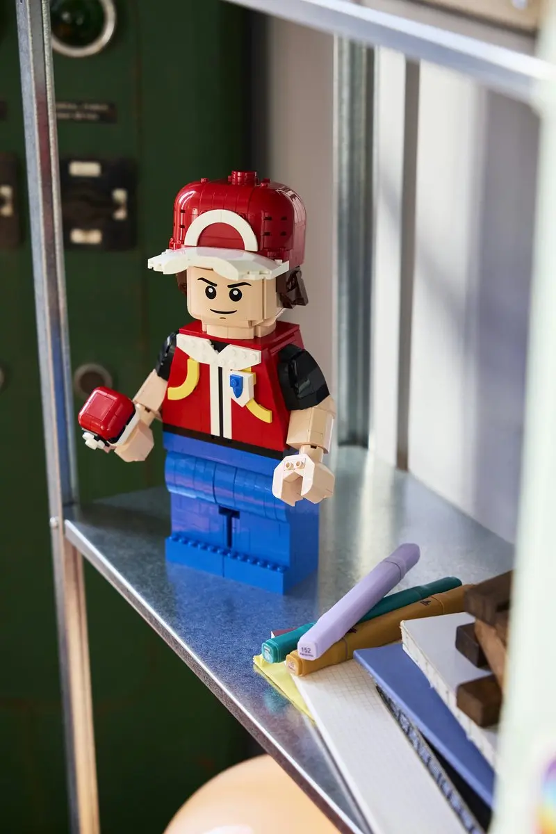 LEGO Pokémon Grote Minifiguur van Red 40868 - afbeelding 3 van 6
