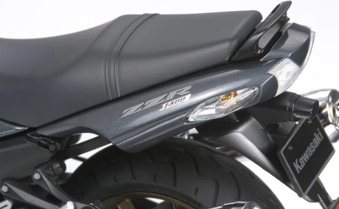 Tamiya 14111 Kawasaki ZZR 1400 Ninja Modelbouwpakket - 1:12 - Multi