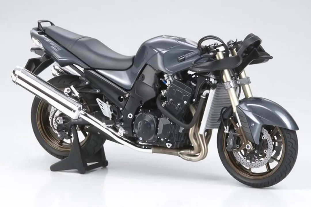 Tamiya 14111 Kawasaki ZZR 1400 Ninja Modelbouwpakket - 1:12 - Multi