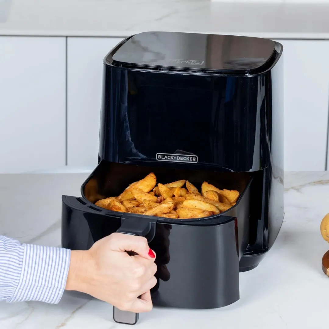BLACK+DECKER Heteluchtfriteuse 5L - 8 Programma's - 1450W - Zwart