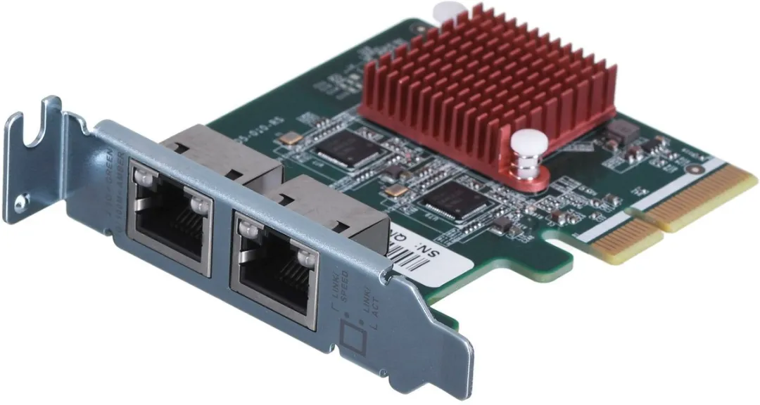 QNAP QXG-2G2T-I225 Netwerkkaart - 4x Ethernet - Groen