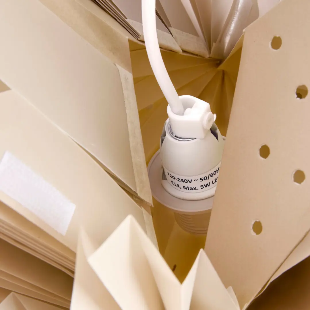 Loberon Tindrae Papieren Ster met Verlichting - Beige - afbeelding 3 van 6