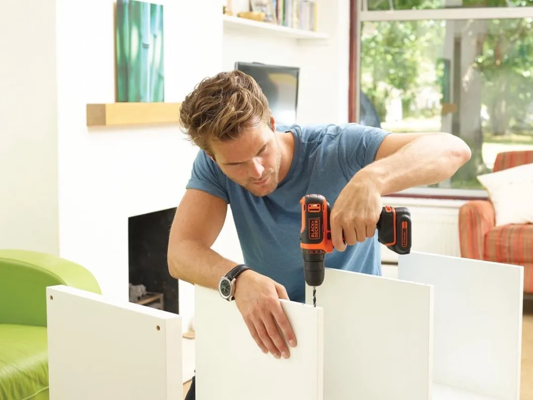 BLACK+DECKER BDCDD12BAFC-QW Schroef-/boormachine - 2x 1,5Ah accu's - 100 accessoires - afbeelding 4 van 6
