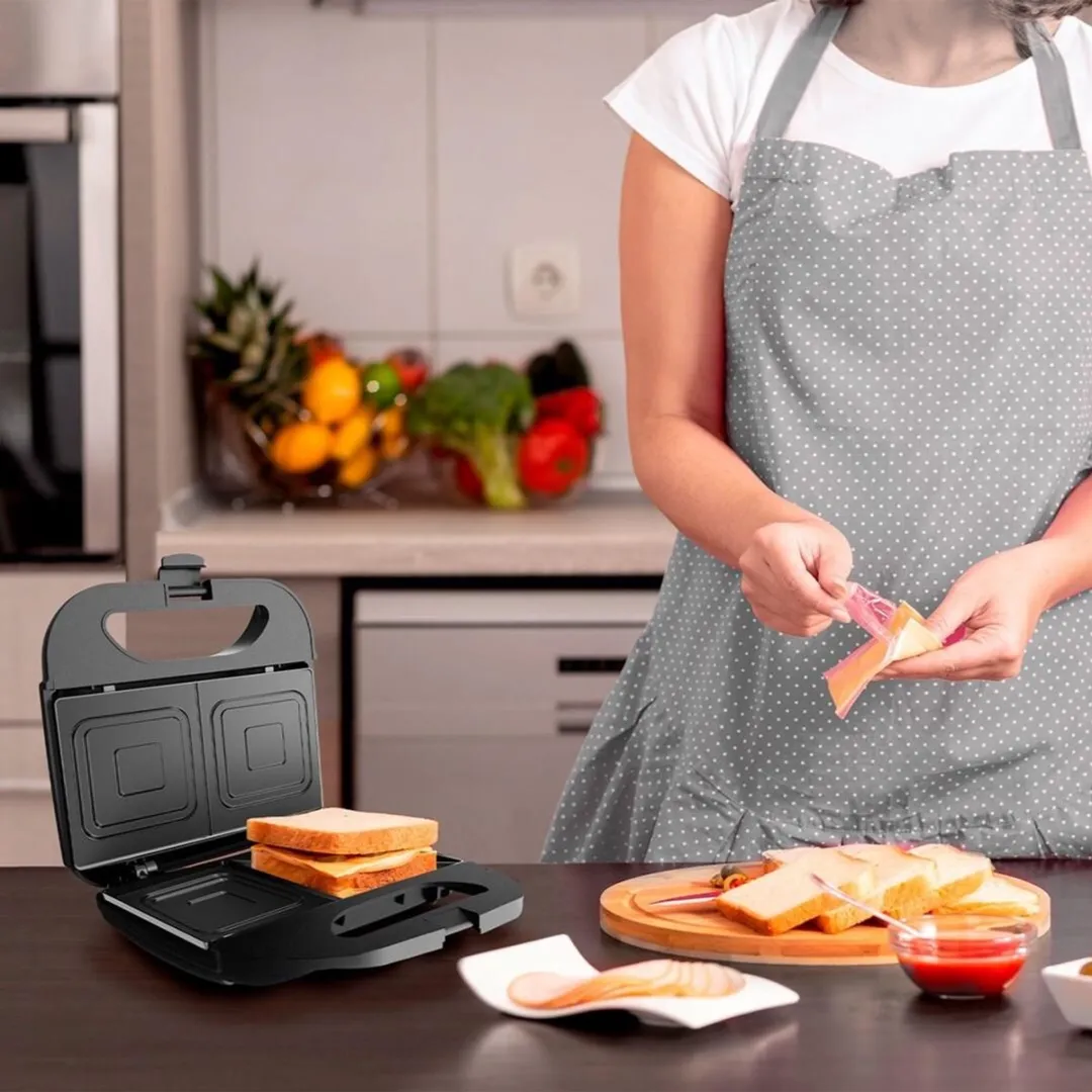BLACK+DECKER BXSA753E Tostiapparaat 750W - Zwart