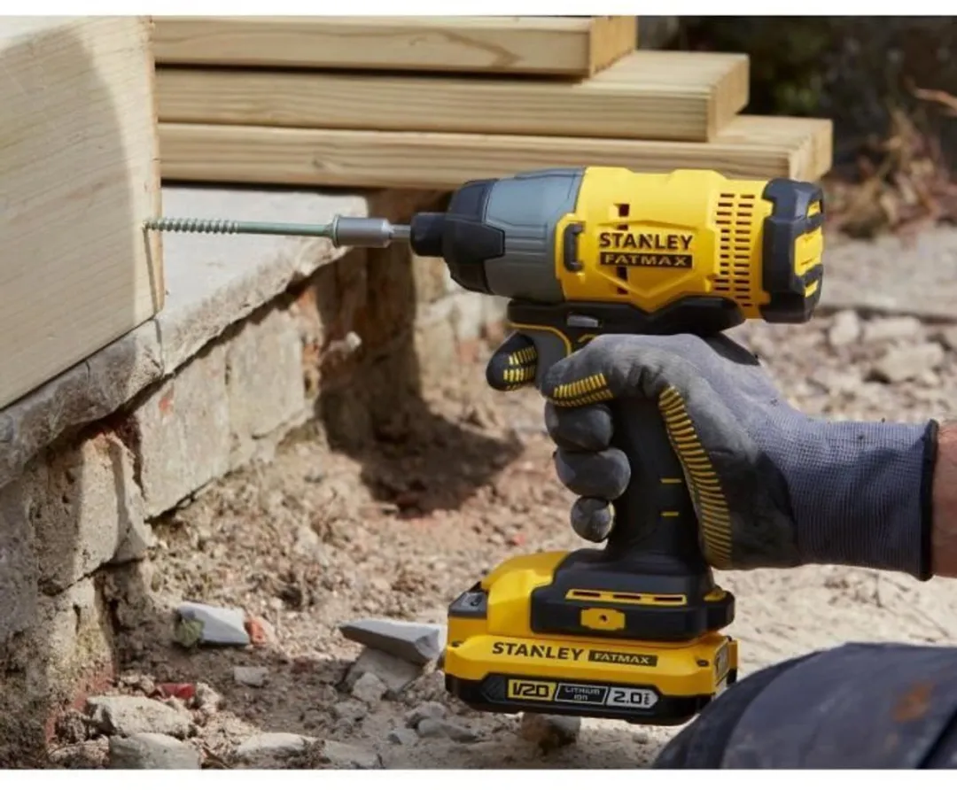 Slagschroevendraaier 165 Nm - 18V - 2800 tpm, 3100 tps/min, LED - V20-serie - STANLEY FATMAX, SFMCF800D1K-QW