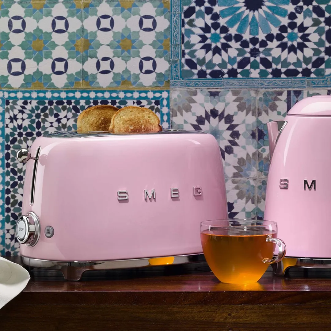 Smeg TSF03PKEU Broodrooster 4x4 - 2000W - Roze