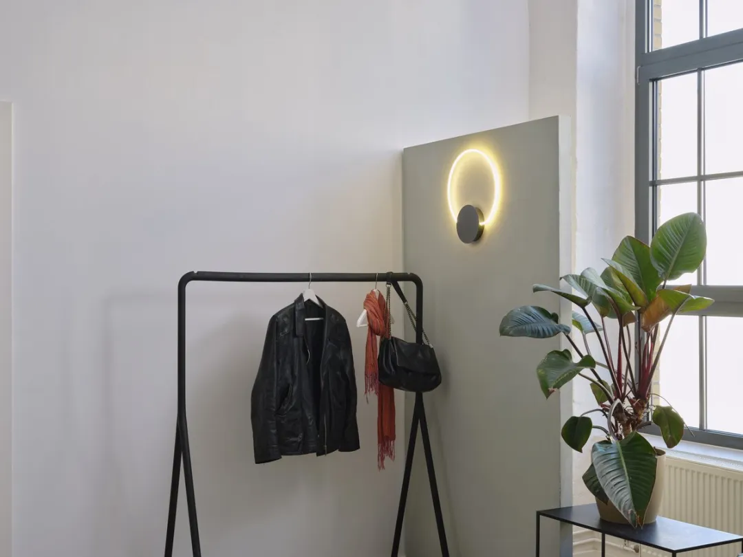 Osram Decor Aura Wandlamp 10W 800lm Warm Wit - Donkergrijs