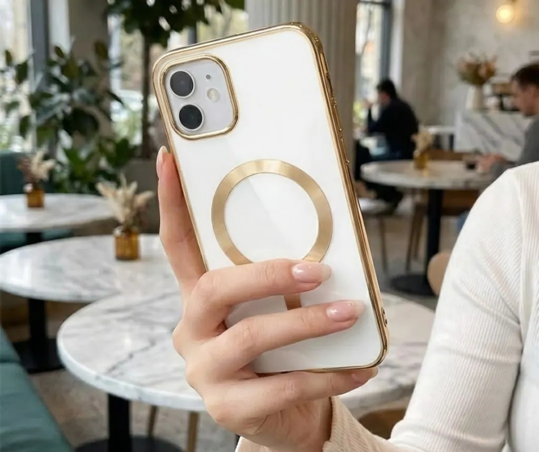 NUVEX iPhone 11 MagSafe Hoesje - Goud
