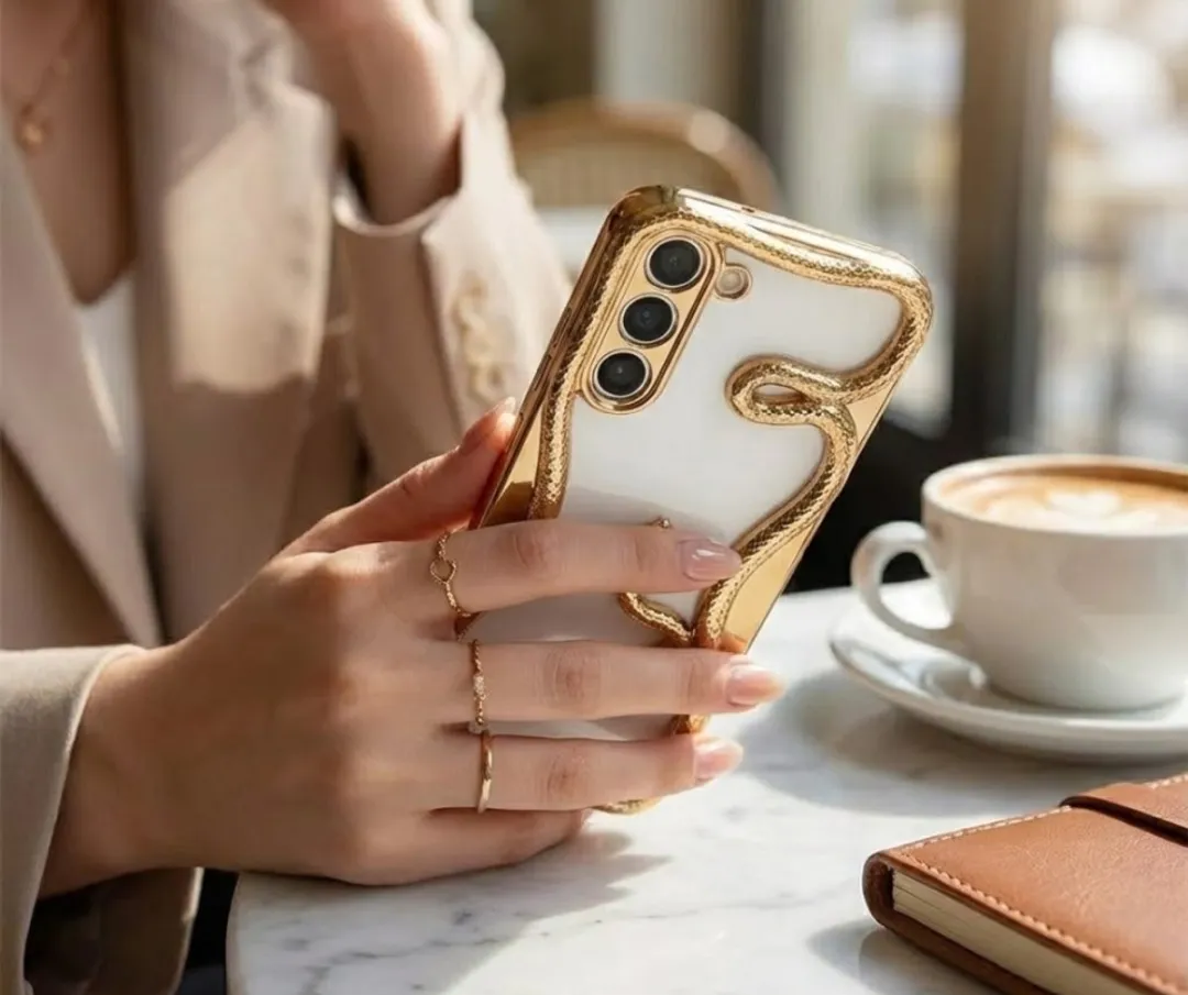 NUVEX Samsung Galaxy S23 Slang Design Hoesje - Goudkleurig