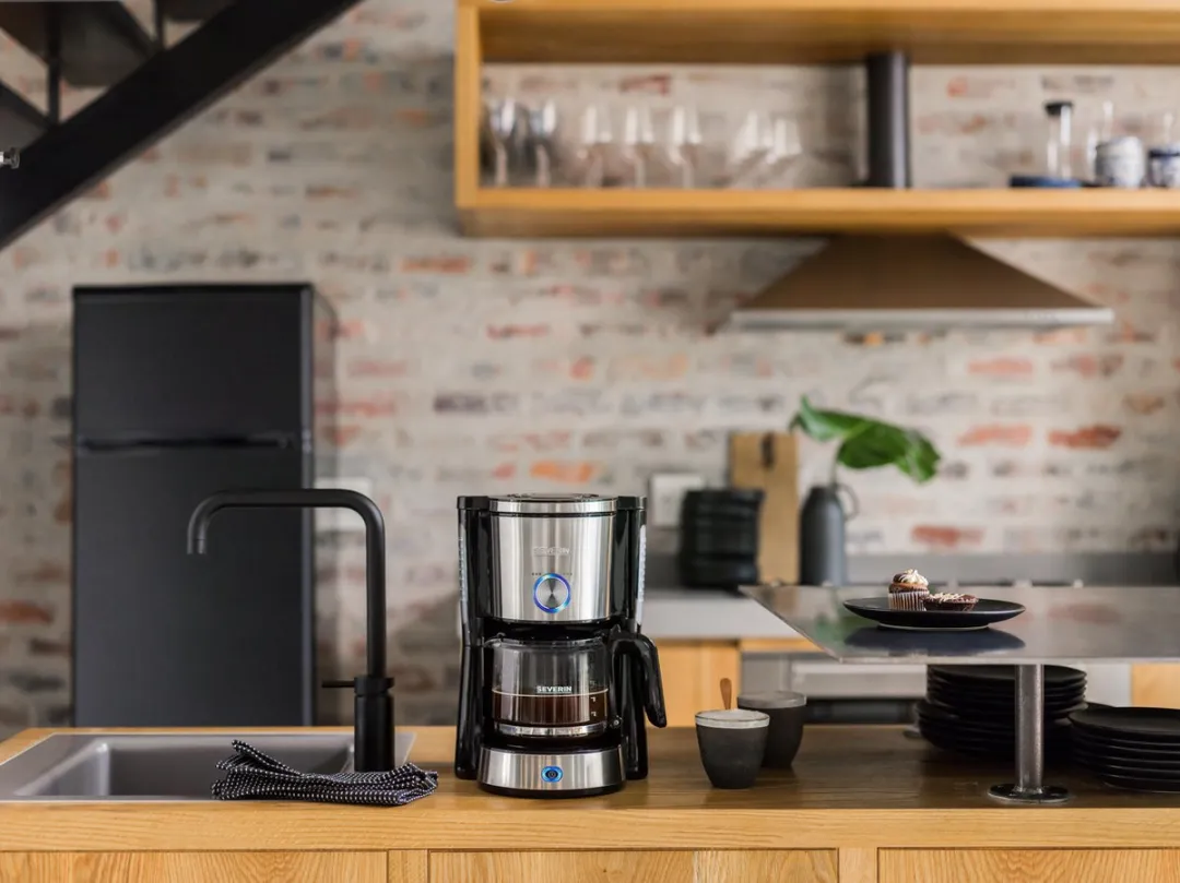 Severin KA 4825 Koffiezetapparaat - 8 Kopjes - 1000W - Inox/Zwart