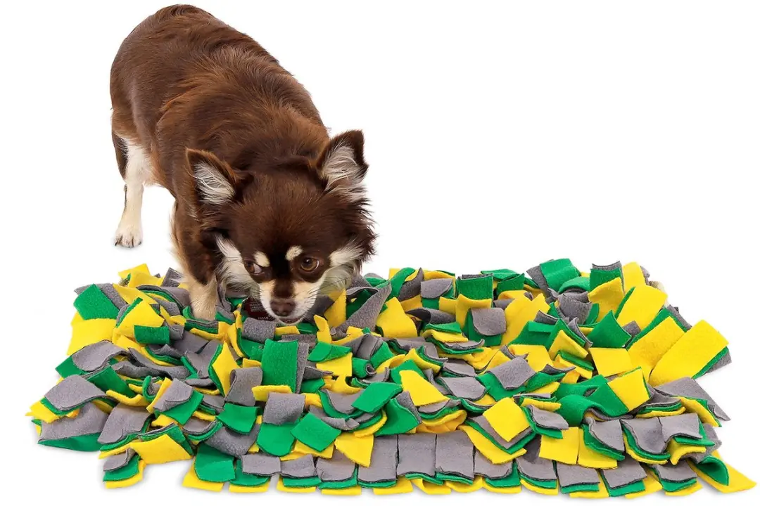 lionto Snuffelmat voor honden, zoekspel & anti-schrokmat, 50x34 cm