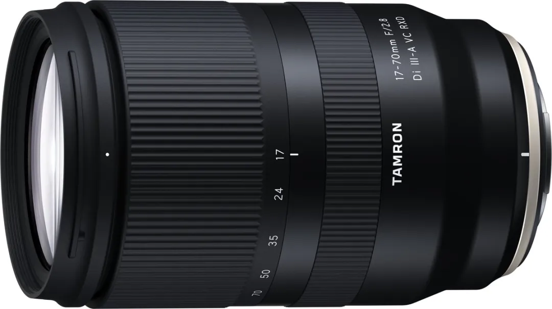 Tamron 17-70mm F/2.8 Di III-A VC RXD Fuji X
