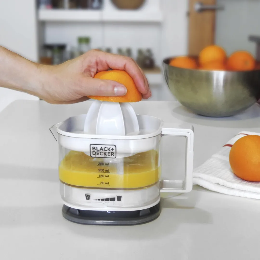 BLACK+DECKER BXCJ25E Citruspers - 25W - 0,35L - afbeelding 6 van 6