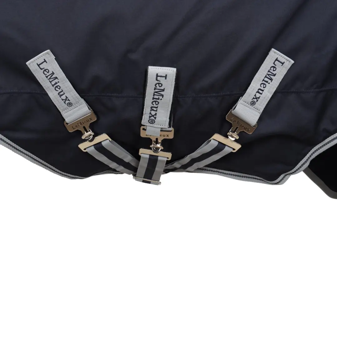 LeMieux Arika Featherweight Turnout Deken - Donkerblauw - afbeelding 4 van 6