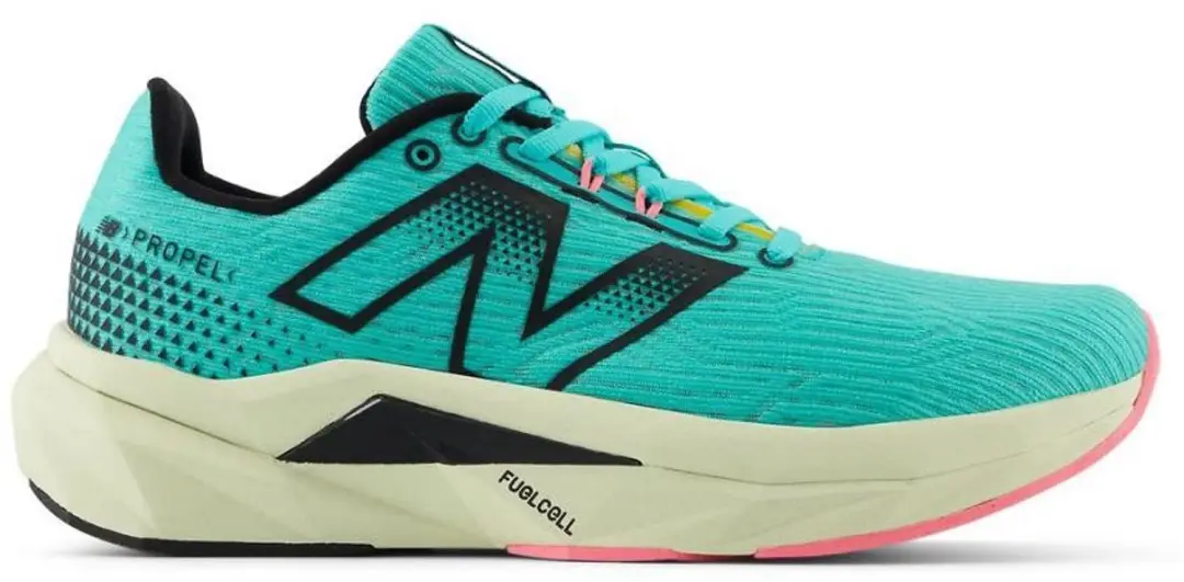 New Balance FuelCell Propel V5