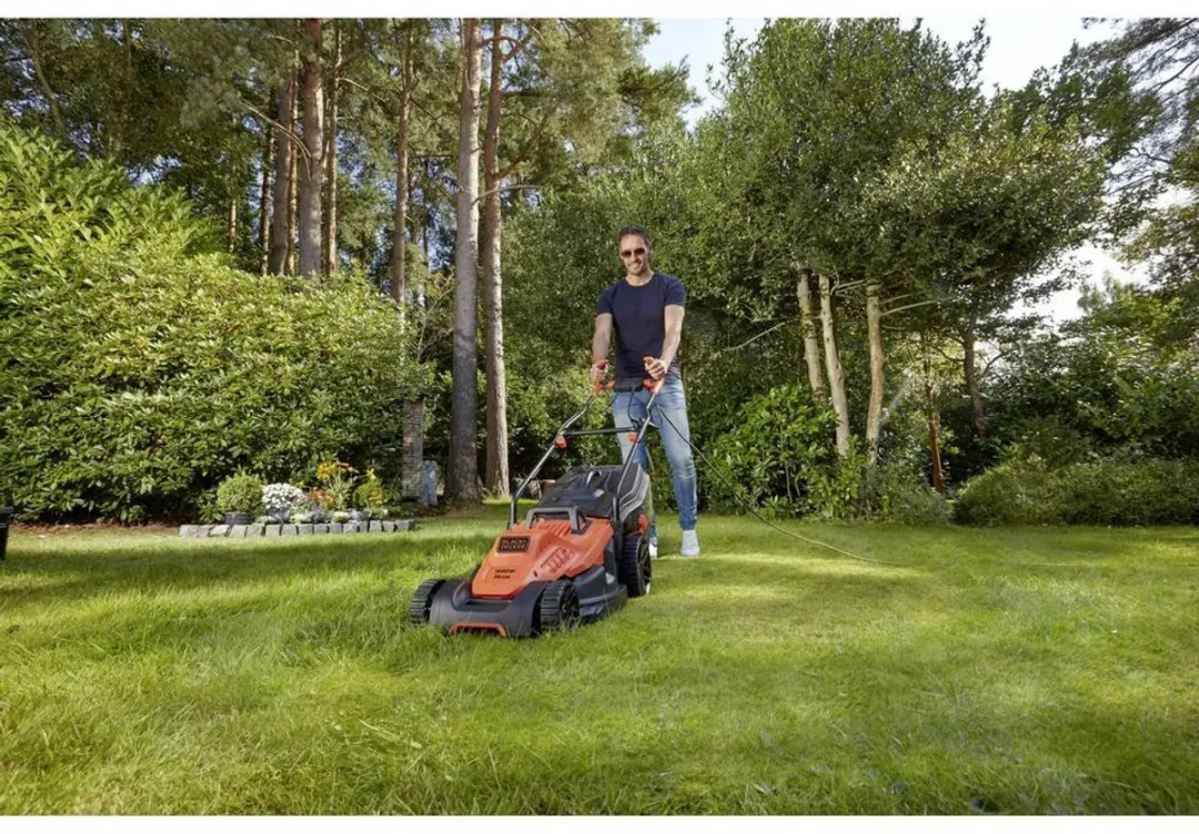 BLACK+DECKER BEMW471BH-QS Grasmaaier 1600W - 38cm - 45L