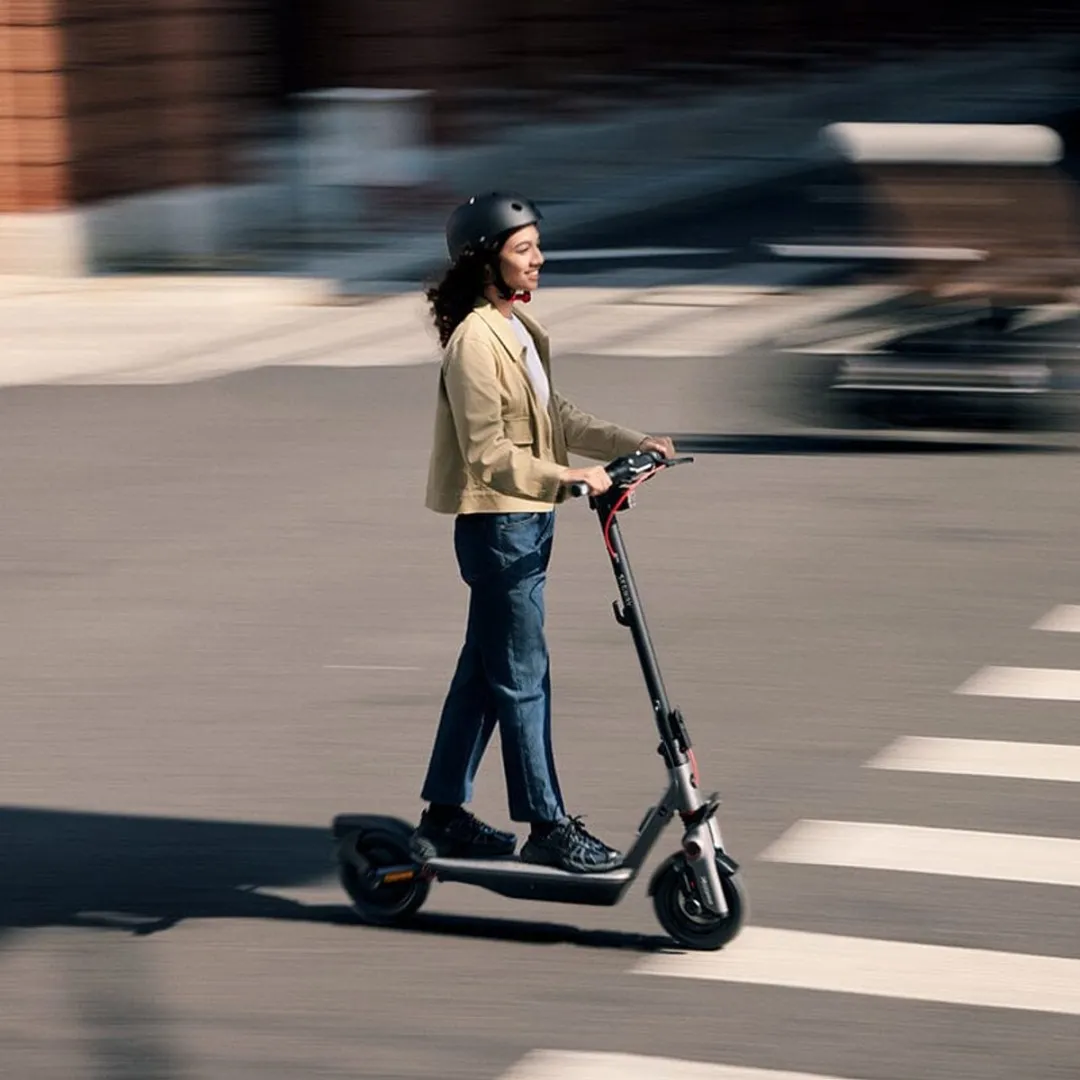 Segway Ninebot F3 E Scooter - 10 Inch - Tweekleurig - afbeelding 4 van 6