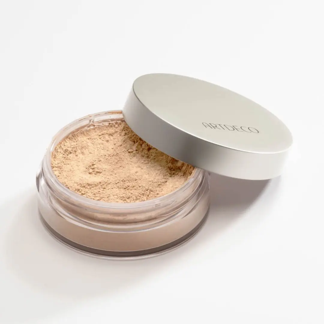 Artdeco Mineral Powder Foundation 4 Light Beige - 15g - afbeelding 2 van 6