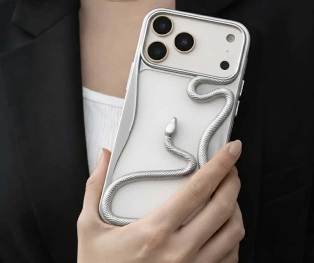 NUVEX iPhone 17 Pro Telefoonhoesje - Zilverkleurig Transparant