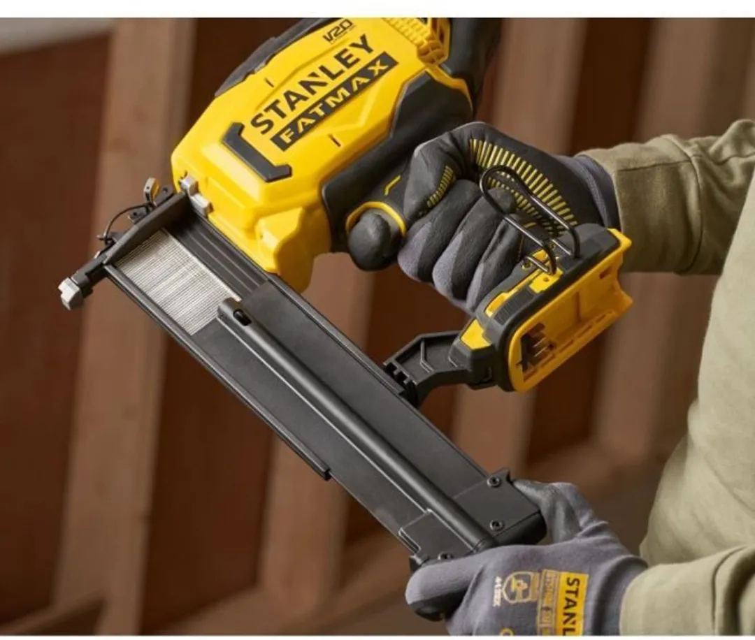 Accu-spijkermachine - 18V - Stanley Fatmax - SFMCN618B-XJ - 16 tot 50 mm nagels - Zonder accu