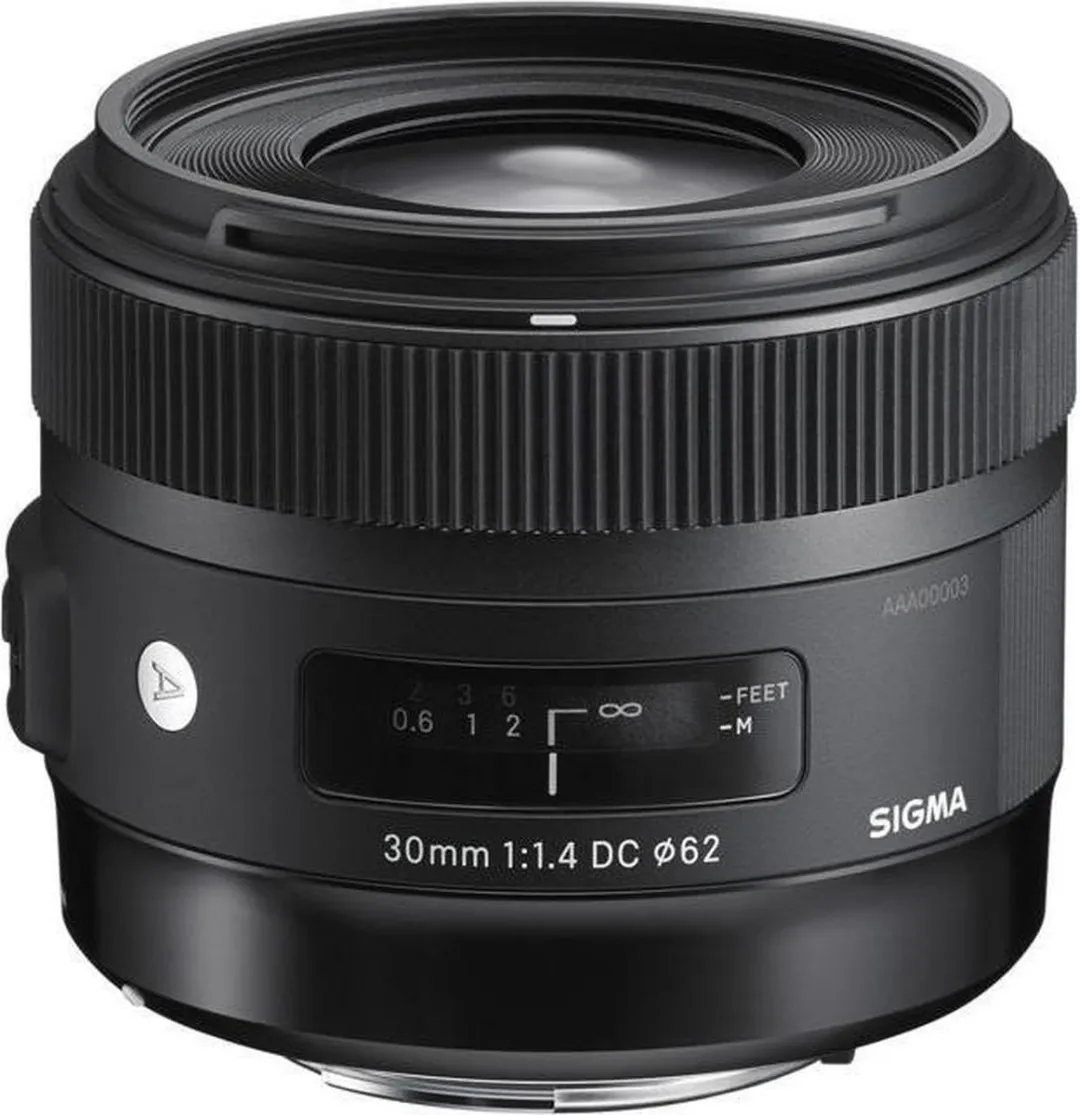 Sigma AF 30mm f/1.4 DC HSM Art