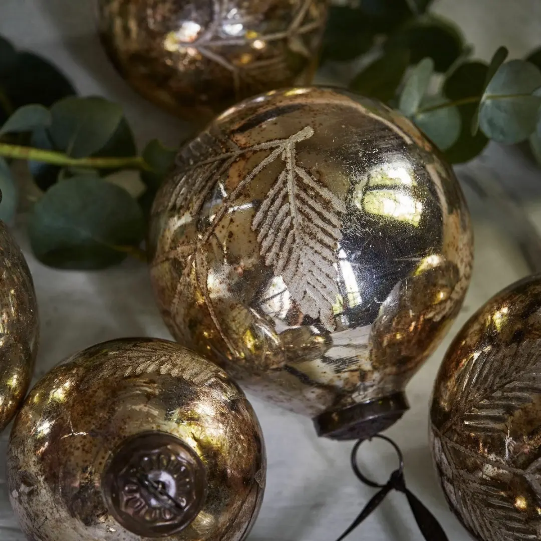 Loberon Tristan Kerstversiering Set van 6 - Antiekgoudkleurig - afbeelding 4 van 5