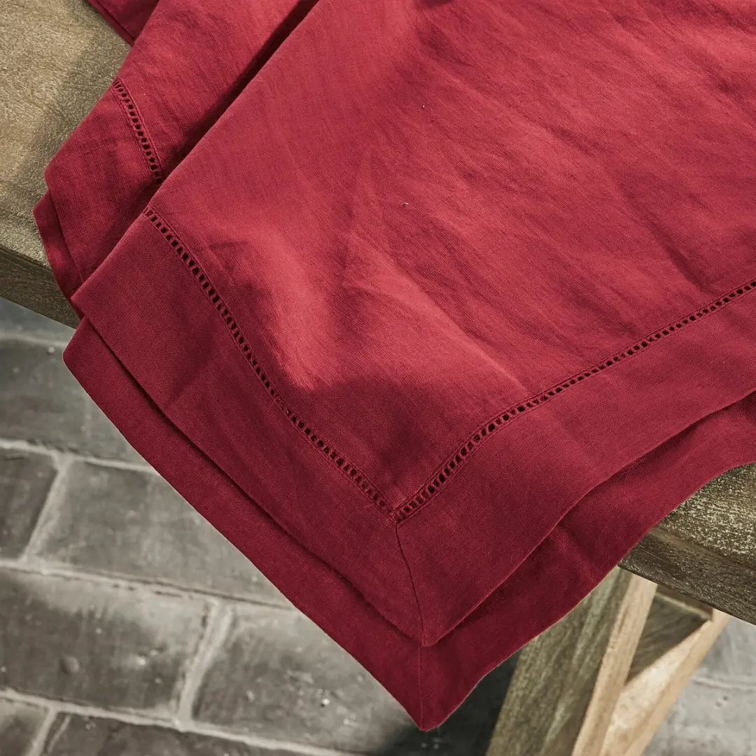 Loberon Covent Garden Tafelloper - Rood - afbeelding 2 van 5