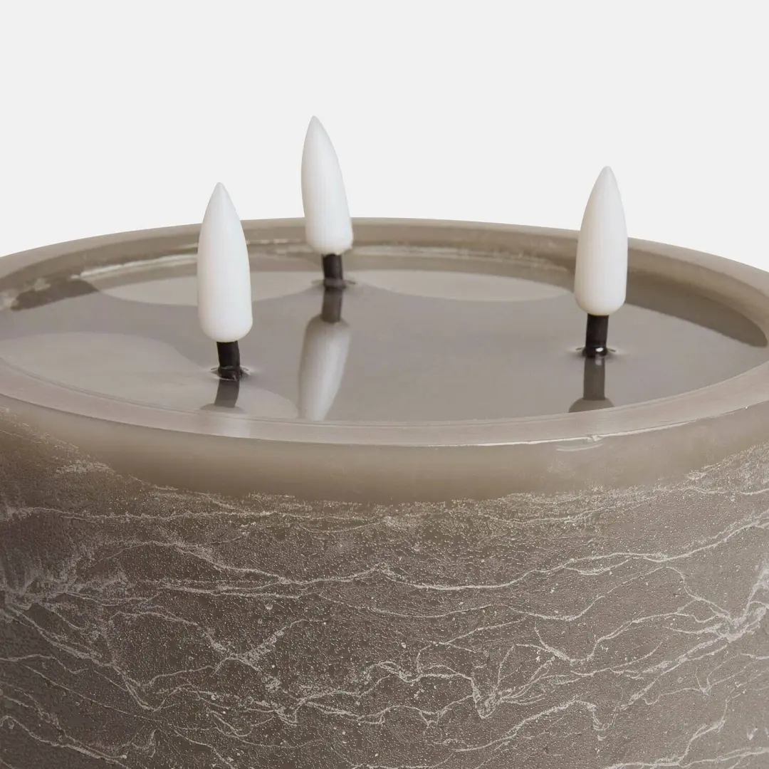 Loberon Chelun Ledstompkaars - Taupe - afbeelding 4 van 5